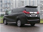 Toyota Alphard - Toyota Alphard 2015 вид сзади