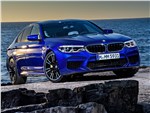 BMW M5 - BMW M5 2018 вид спереди
