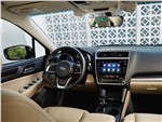 Subaru Legacy 2018 салон
