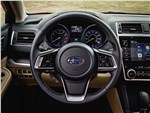 Subaru Legacy 2018 водительское место