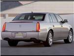 Cadillac DTS - 