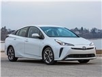 Toyota Prius - Toyota Prius 2019 вид спереди