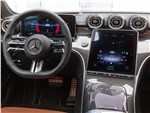 Mercedes-Benz C-Class (2022) салон