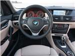 BMW X1 2013 водительское место