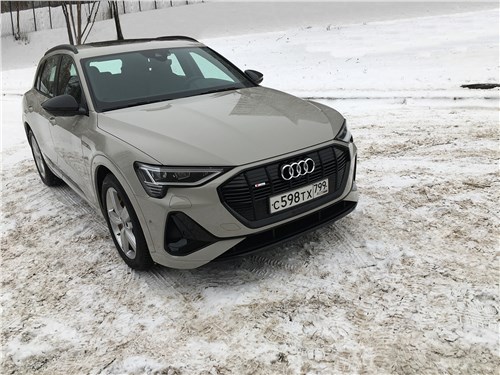 Audi e-tron - audi e-tron (2020) гость из будущего