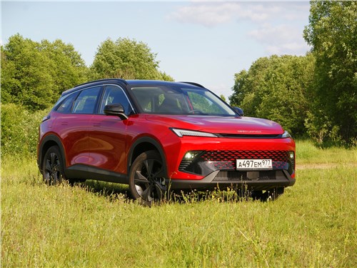 BAIC X55 (2023) вид спереди