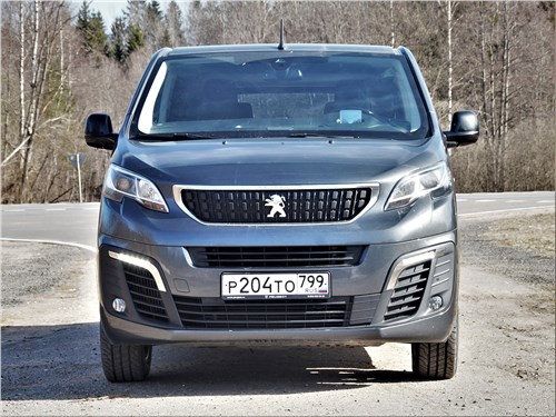 Peugeot Traveller (2018) вид спереди
