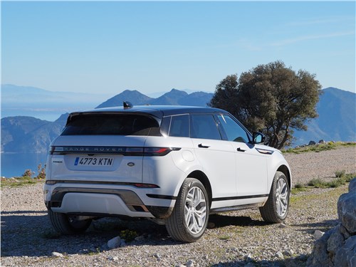 Land Rover Range Rover Evoque 2020 вид сзади