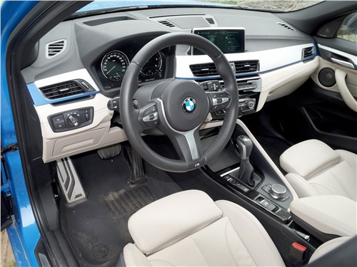 BMW X2 2019 салон