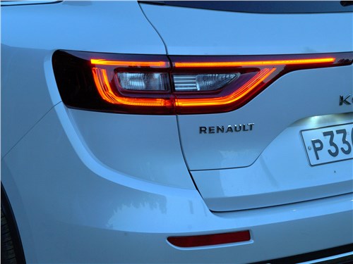 Renault Koleos 2017 задний фонарь