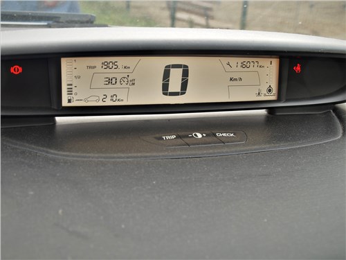 Citroen C4 (2004) монитор