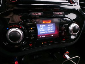 Nissan Juke 2015 дисплей