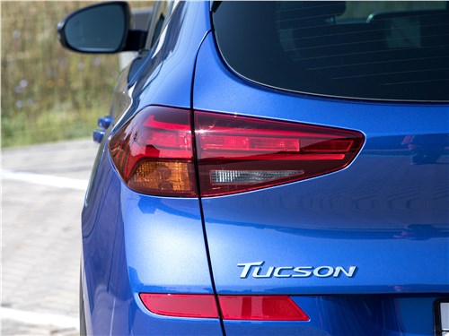 Hyundai Tucson 2019 задний фонарь