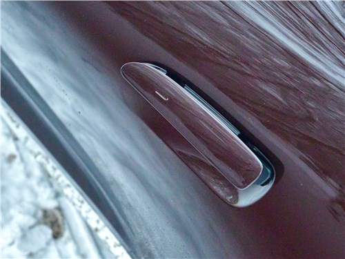 Porsche Taycan Cross Turismo (2022) ручка двери