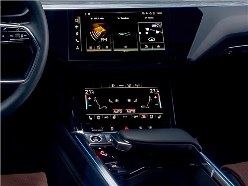 Audi e-tron Sportback (2021) центральная консоль