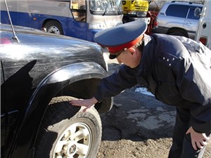 Московские депутаты и Госавтонспекция поддержали идею о введении штрафов за изношенную «резину»