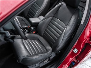Alfa Romeo Giulietta 2014 передние кресла