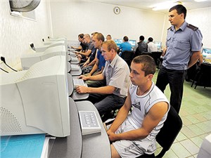 Несмотря на ужесточение требований к автошколам, количество выданных прав только увеличилось