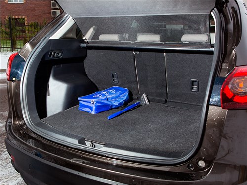 Mazda CX-5 2015 багажное отделение