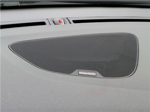 Volvo V60 Cross Country 2015 центральный динамик аудиосистемы