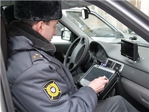 Инспекторам ГИБДД дали планшетники