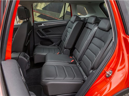 Volkswagen Tiguan 2017 задний диван