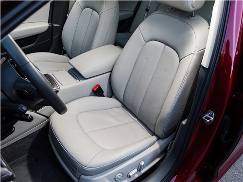Audi A6 2015 передние кресла