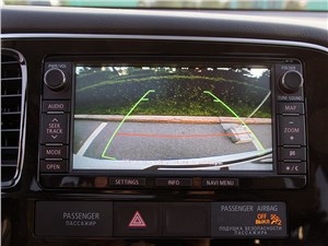 Mitsubishi Outlander 2013 дисплей мультимедийной системы
