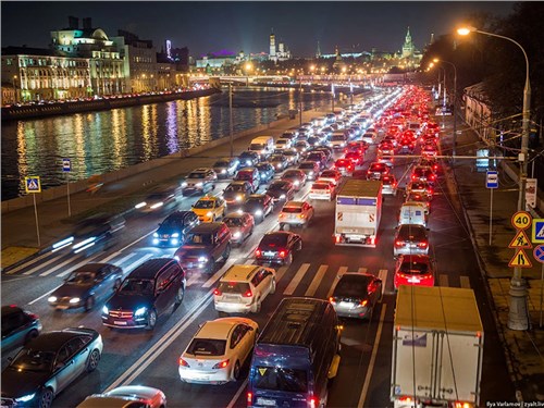 Власти Москвы предрекают дорожный коллапс