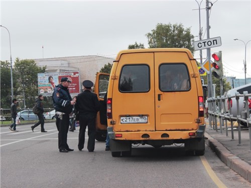 Власти Москвы рассказали о методе борьбы с нелегальными перевозчиками