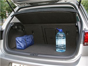 Volkswagen Golf VII 2013 багажное отделение