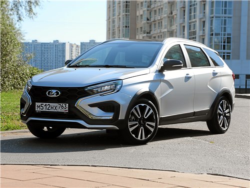 Lada Vesta SW Cross (2023) вид спереди