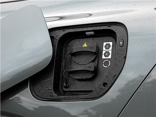 Exlantix ET (2025) разъем CCS 2 Combo