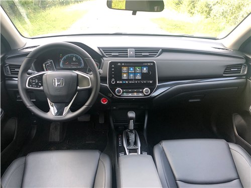 Предпросмотр honda crider (2018) салон