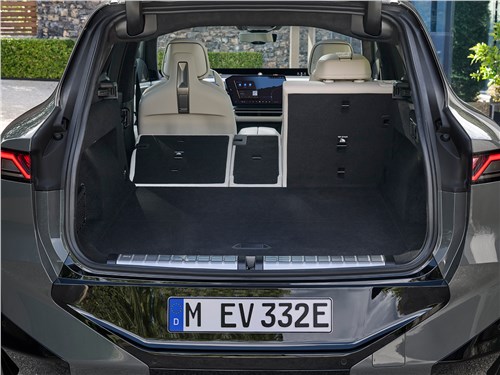 Предпросмотр bmw ix5 (2026) багажное отделение