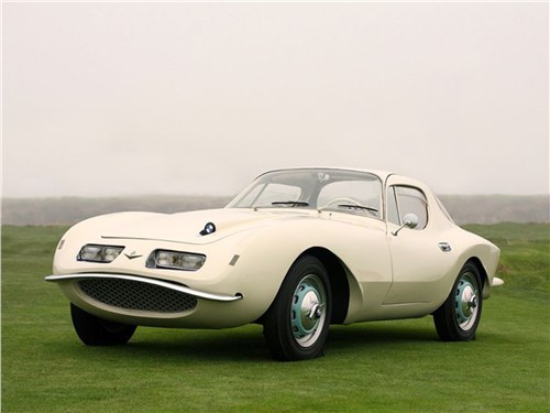 Раймонд Лоуи в пику своему протеже «графу» Альбрехту фон Герцу, спроектировал для BMW 507 уникальный кузов. Его абрис чем-то напоминал каноническую форму бутылки Coca-Cola 