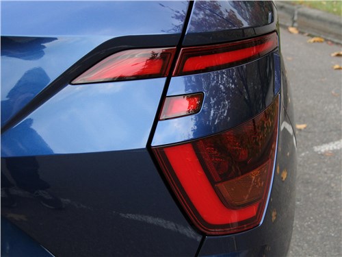 Предпросмотр solaris hc (2022) задний фонарь