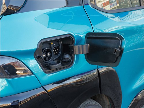 Предпросмотр атом 01 (2026) розетка зарядки