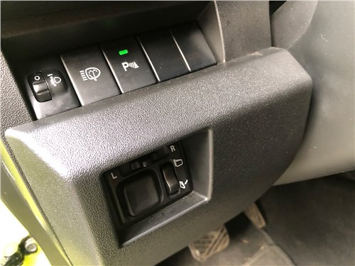 Предпросмотр suzuki jimny nomad (2024) кнопки