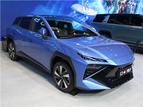 Новая Omoda C4