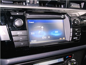Toyota Corolla 2013 экран мультимедийной системы 