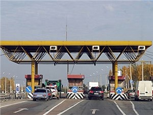 К столичным аэропортам подведут платные дороги