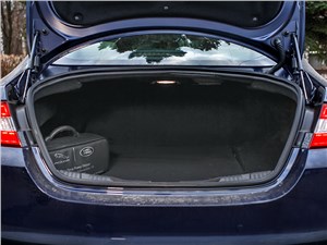 Jaguar XF 2011 багажное отделение