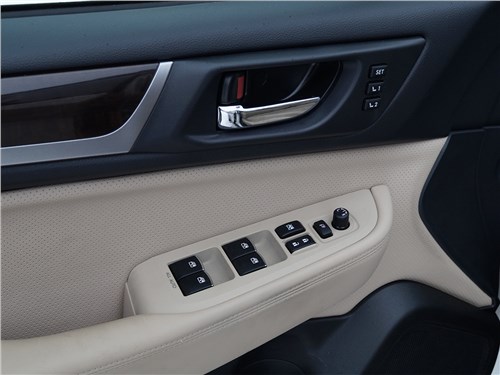 Subaru Outback 2015 клавиши электростеклоподъемников