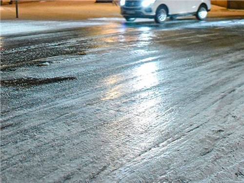 Московских водителей предупредили о гололедице