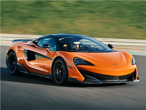 McLaren 600LT 2019 вид спереди