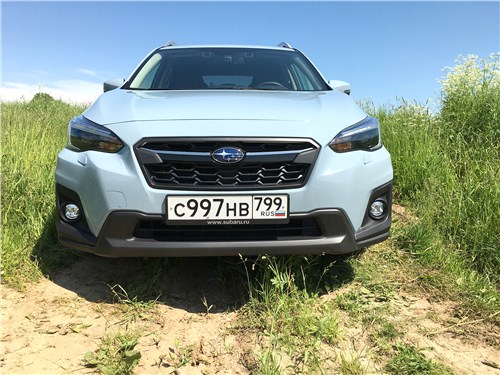 Subaru XV 2018 вид спереди