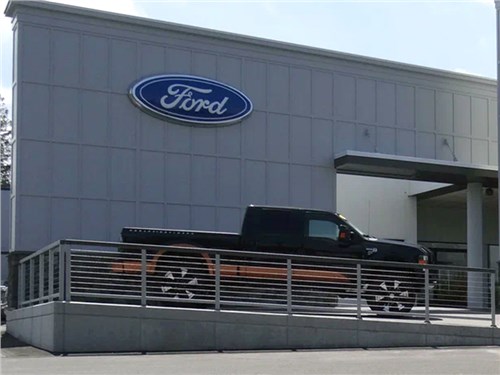 Ford платит своим клиентам, чтобы те не покупали их машины