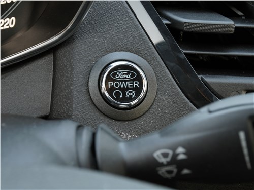 Ford Fiesta sedan 2015 кнопка "старт-стоп"