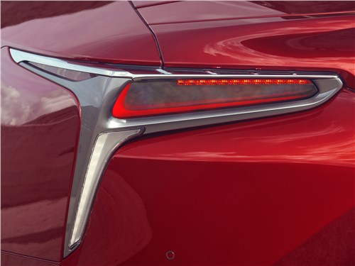 Lexus LC500 2017 задний фонарь
